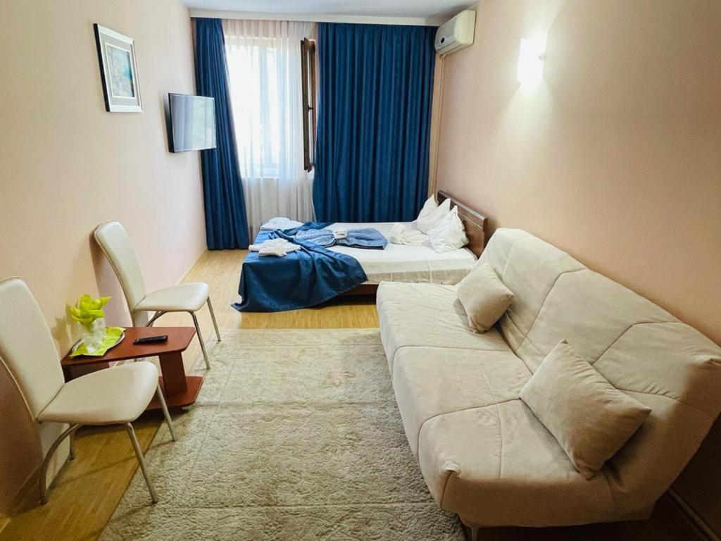 נפטון Hotel Turist מראה חיצוני תמונה