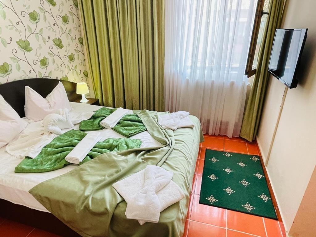 נפטון Hotel Turist מראה חיצוני תמונה