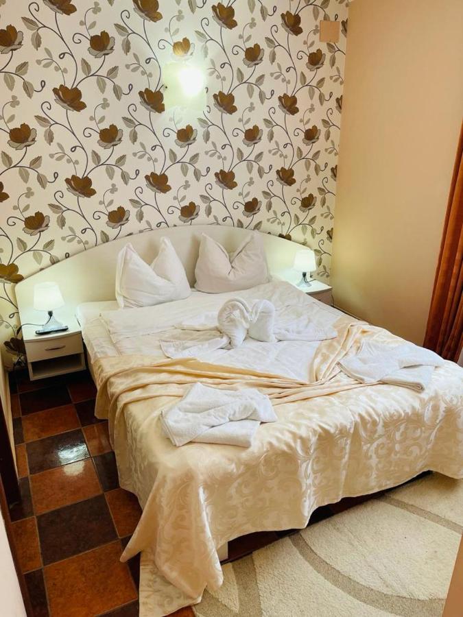 נפטון Hotel Turist מראה חיצוני תמונה
