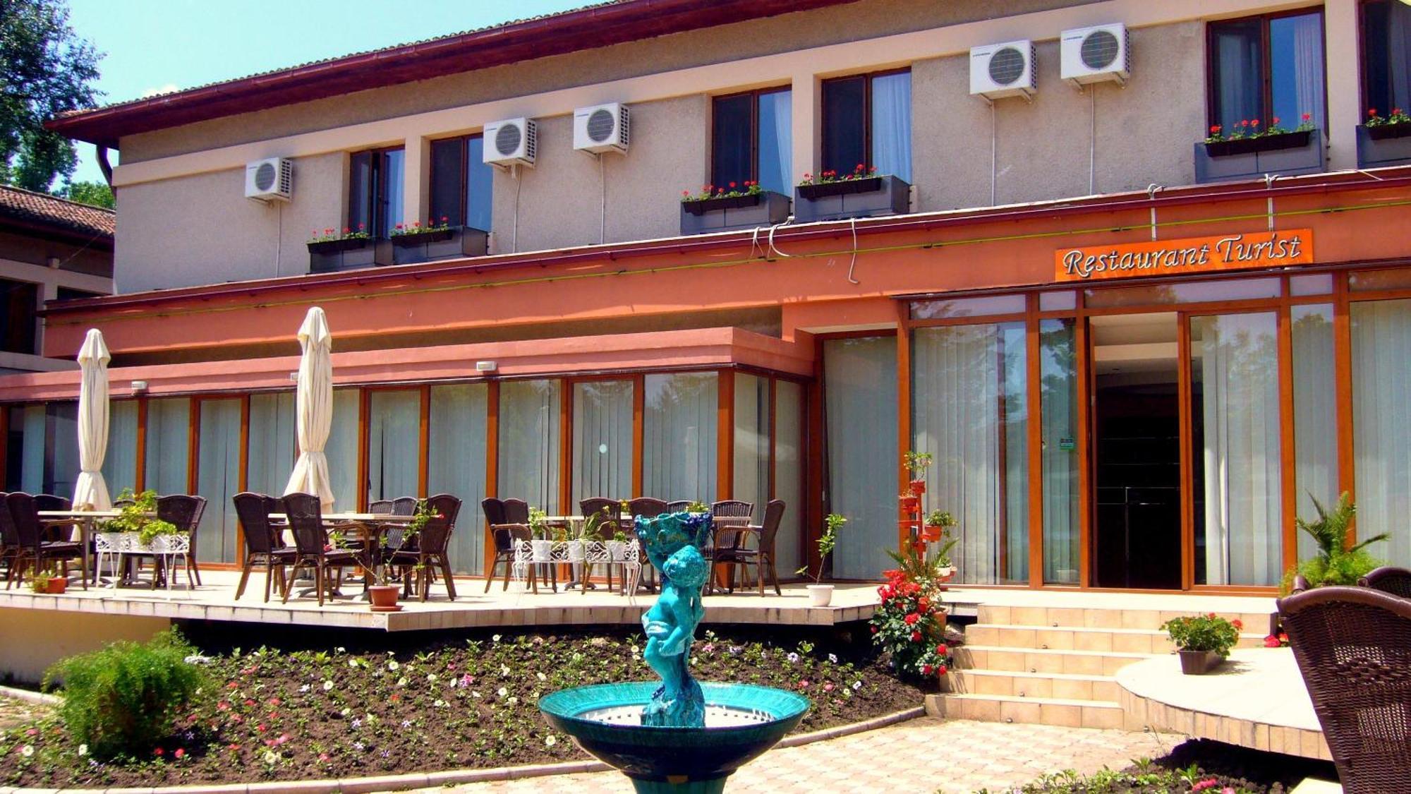 נפטון Hotel Turist מראה חיצוני תמונה