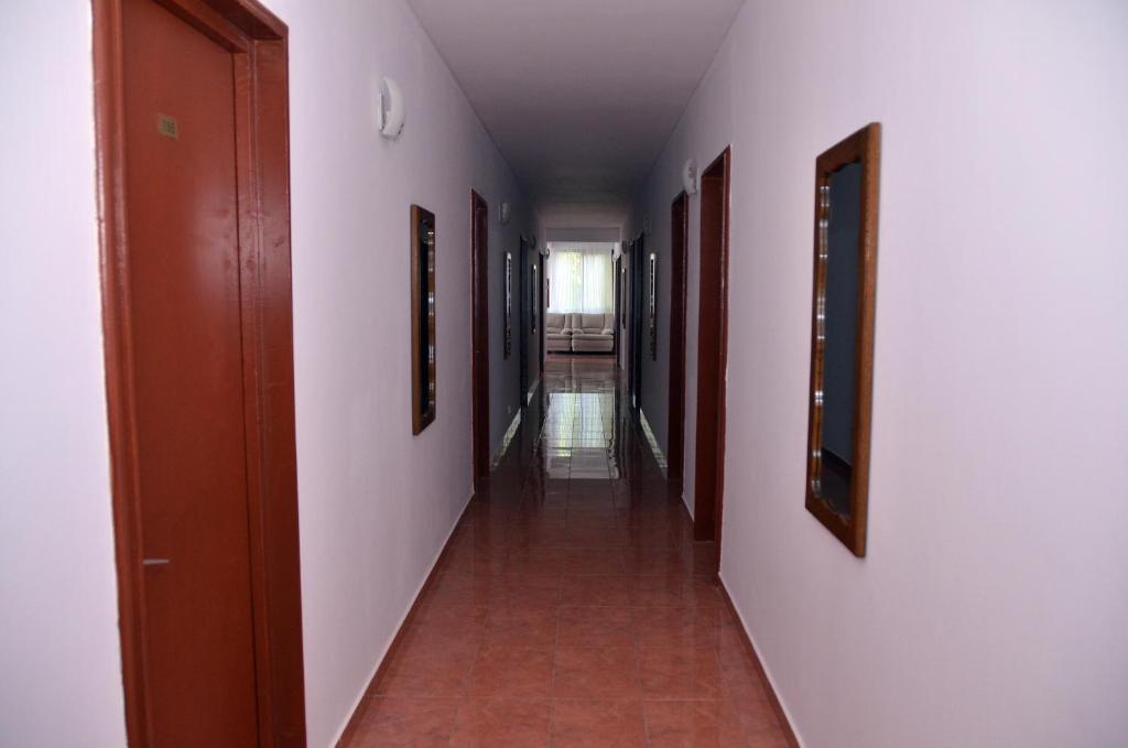 נפטון Hotel Turist מראה חיצוני תמונה